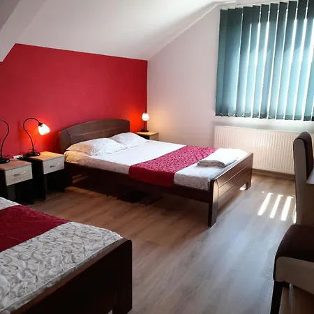 Sobe I Kety Apartment Kragujevac