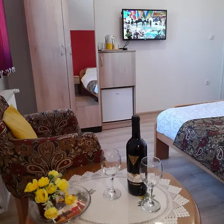Apartment Sobe I Kety Kragujevac