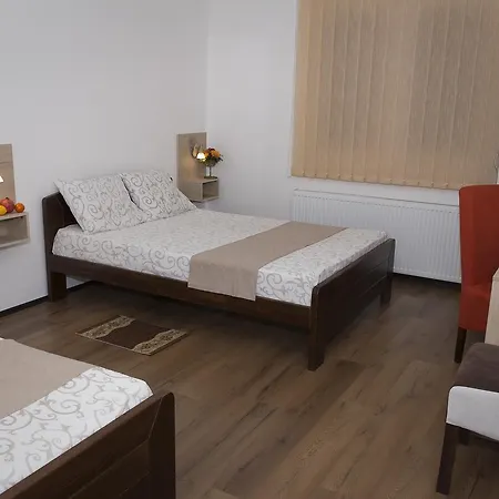 Sobe I Kety Apartment *