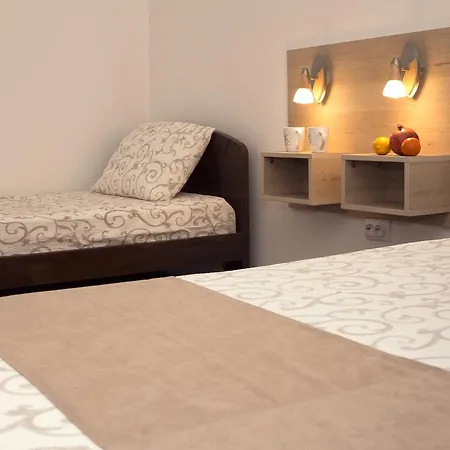 Apartment Sobe I Kety